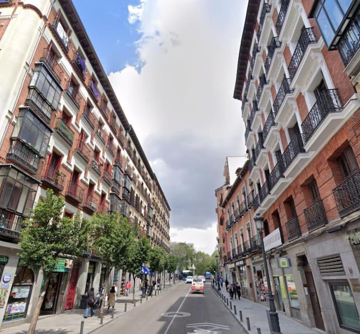 Moderno Apartamento En Pleno Centro Madrid Exterior photo